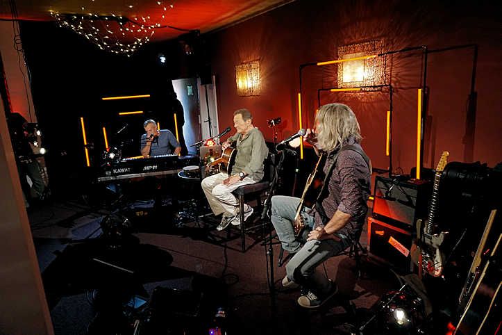 Dreharbeiten Homestory Mai 2020 97962126_3050097751724836_4160409612748587008_n.jpg