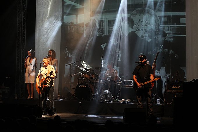 053.big.jpg 053.big.jpg