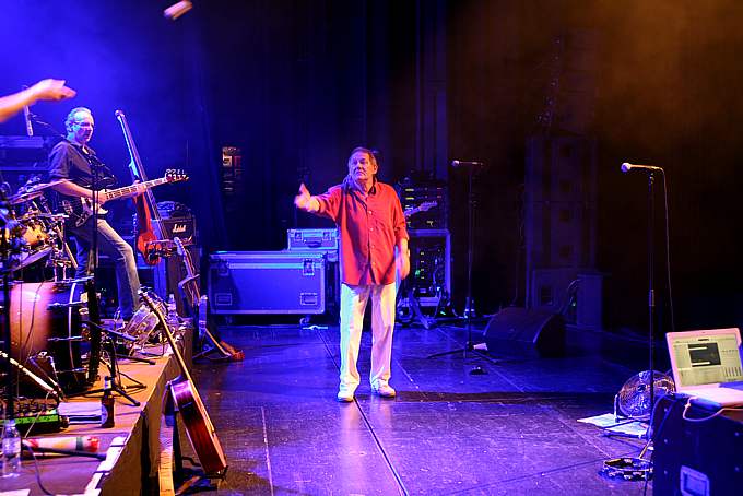 108.big.jpg 108.big.jpg